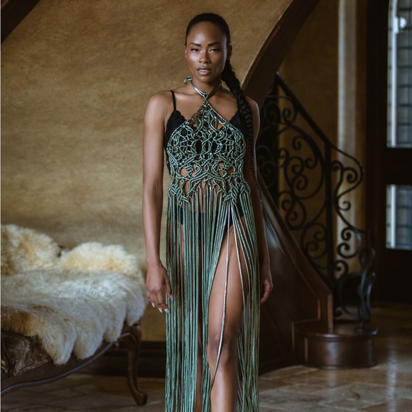 Handmade Macramé Dress - Picture 3 of 17